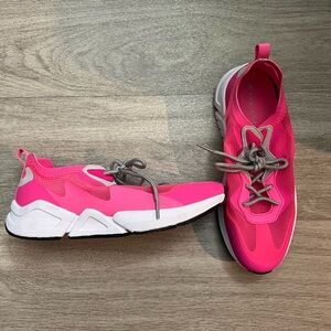 Fabletics Cheviot Neon Pink Performance Athletic Shoes Size 7